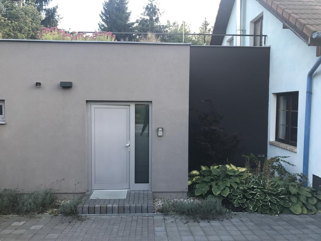 Blue House Relax Apartment Velke Popovice Bagian luar foto